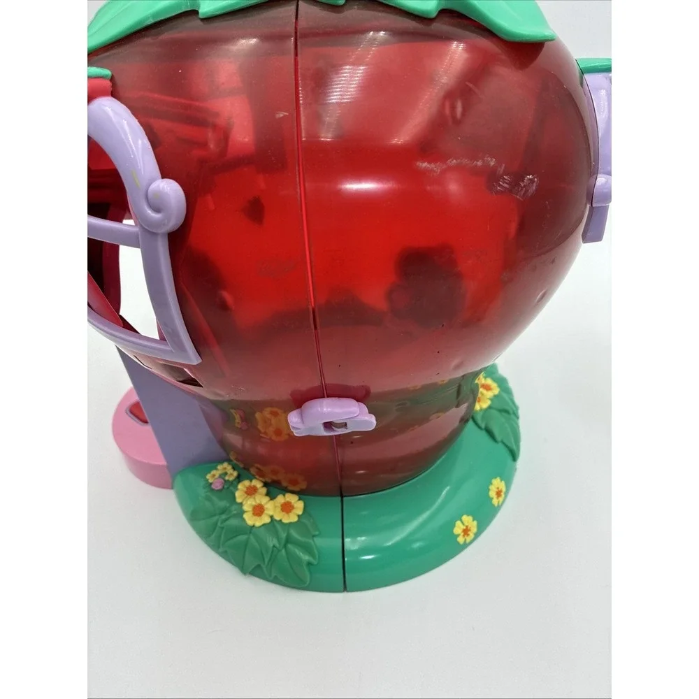 2003 Strawberry Shortcake Berry Sweet Home Playset /Honey Pie Pony/Accessories